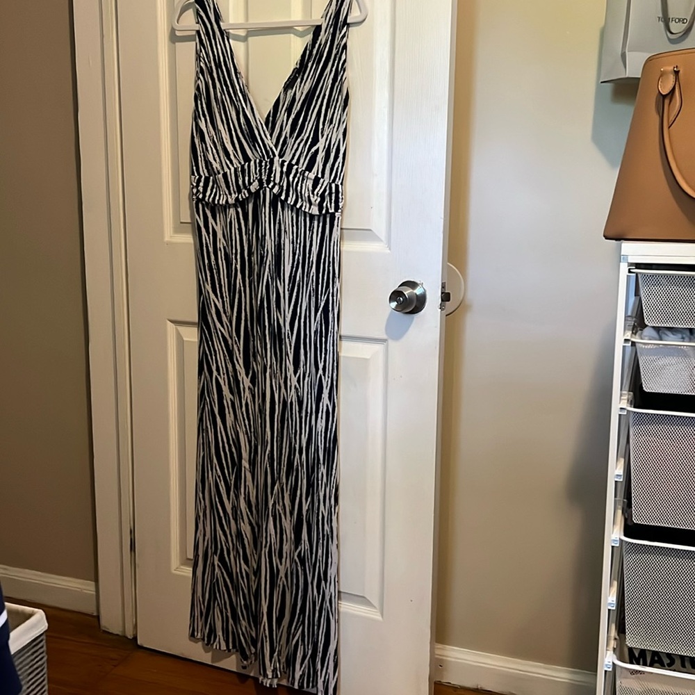 Chelsea & Theodore maxi dress size XL